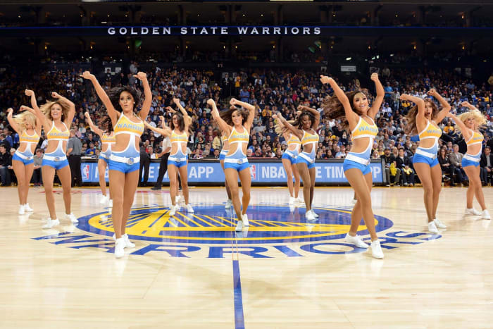 Golden-State-Warriors-Dance-Team-459966428.jpg